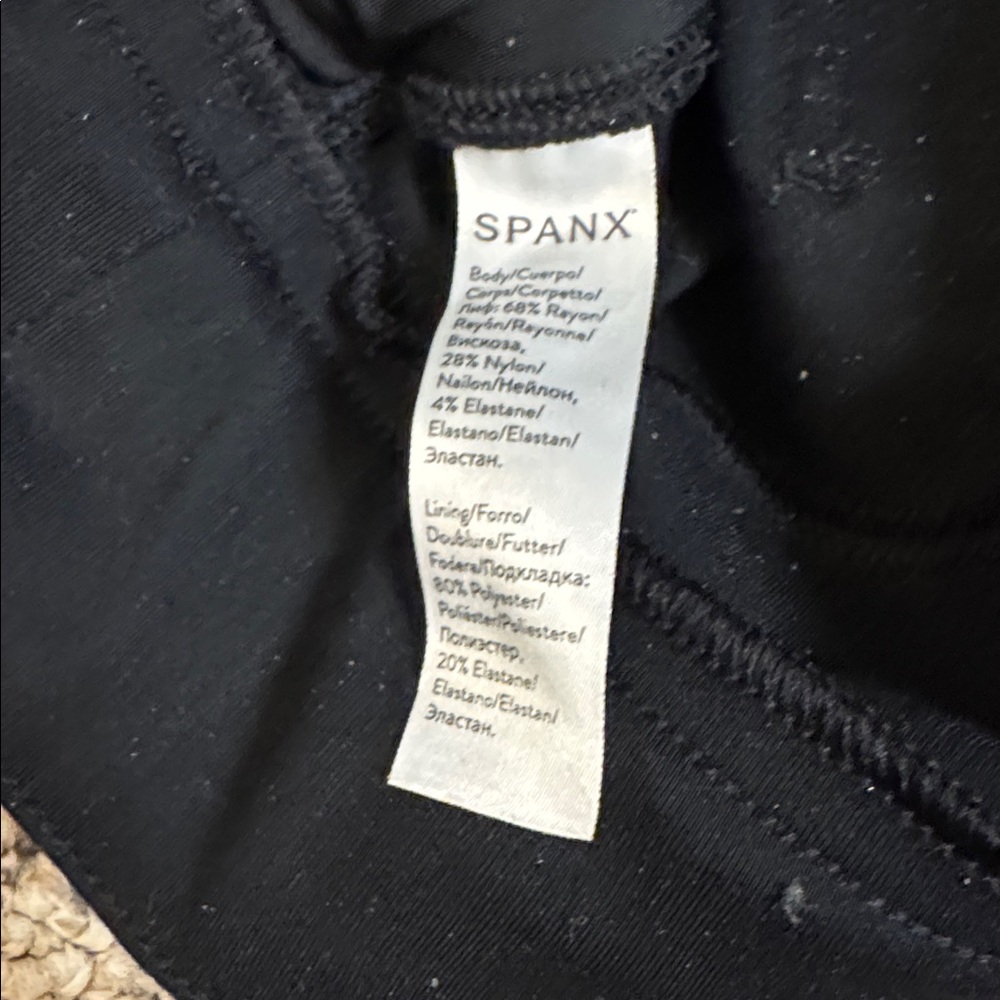 SPANX Black Leggings - Picture 4 of 4